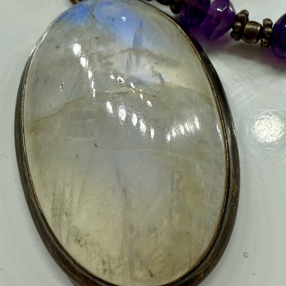 Elegant Purple Amethyst and Silver Beaded Necklace with Moonstone Pendant - Picture 6 of 6